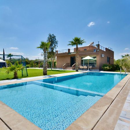 Ferme De Vacances Avec Une Grande Villa A Marrakech Marrakesh Exterior photo