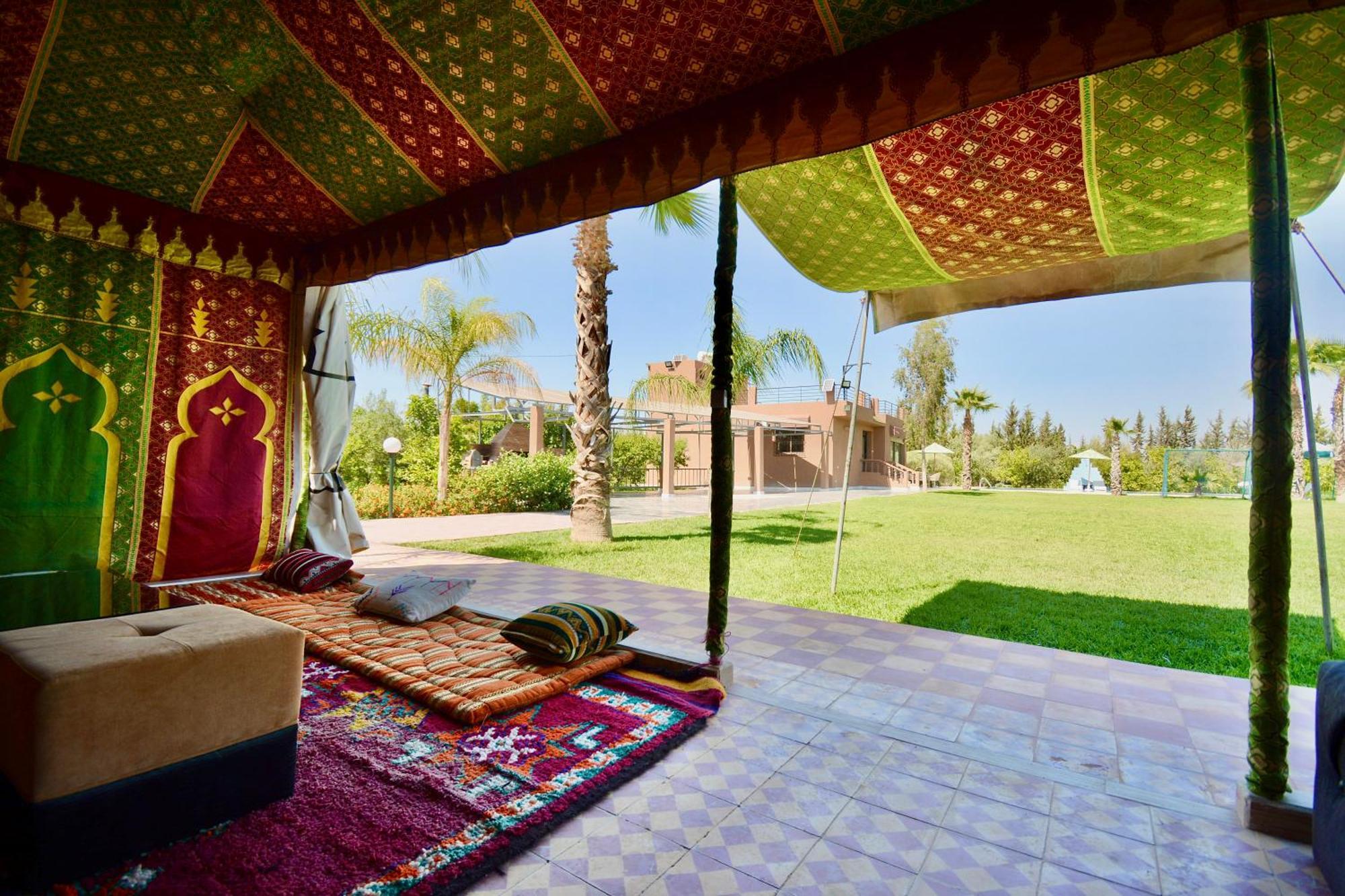 Ferme De Vacances Avec Une Grande Villa A Marrakech Marrakesh Exterior photo
